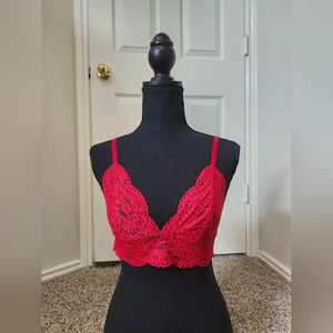 B. Temptd Elegant Red Lace Bralette Unlined M